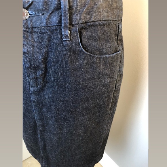 Skirt - Picture 2 of 5